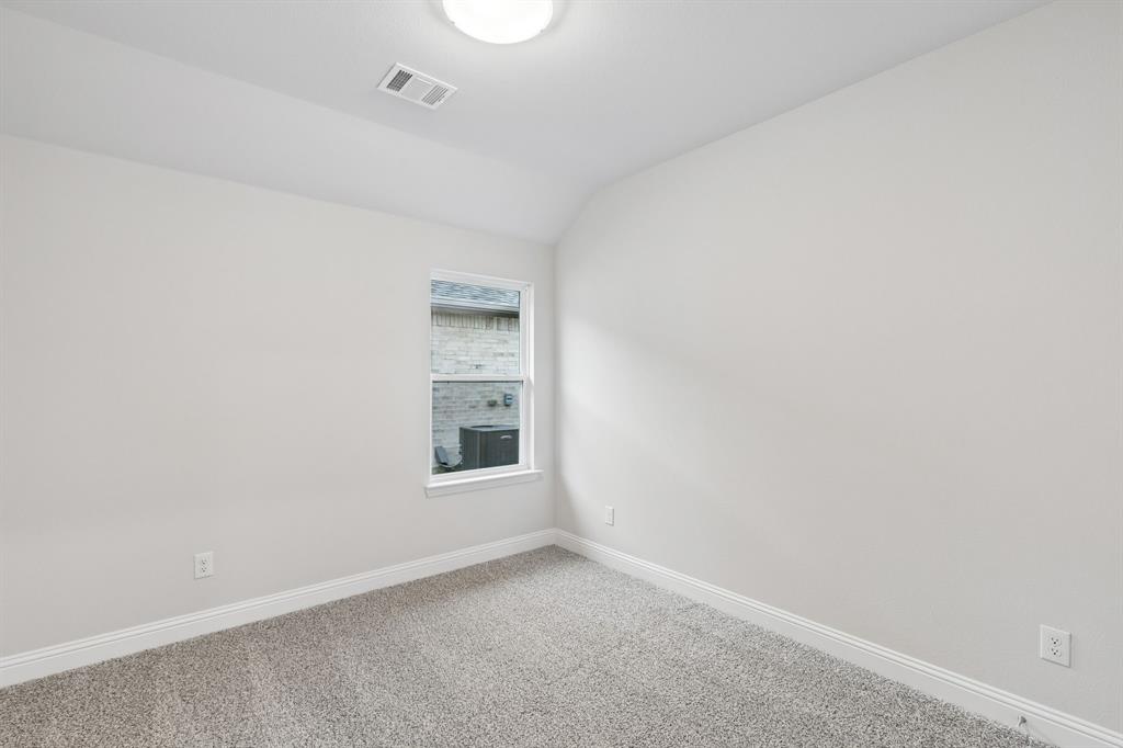 3002 Italia Terrace Property Photo 15