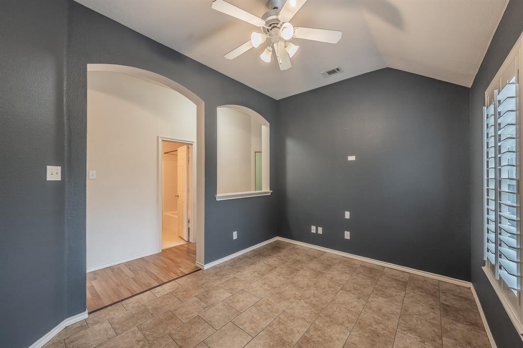 4504 Chris Drive Property Photo 19