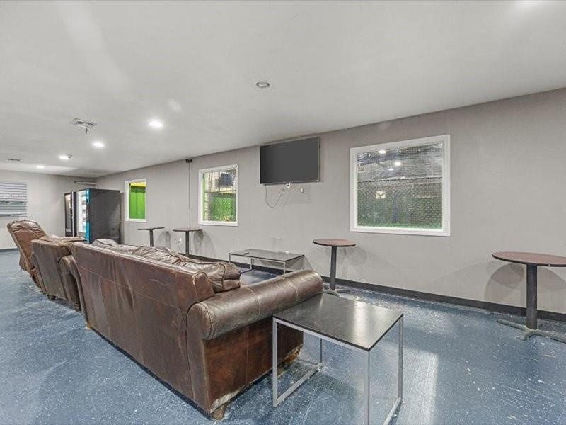 505 County Line Road Property Photo 15