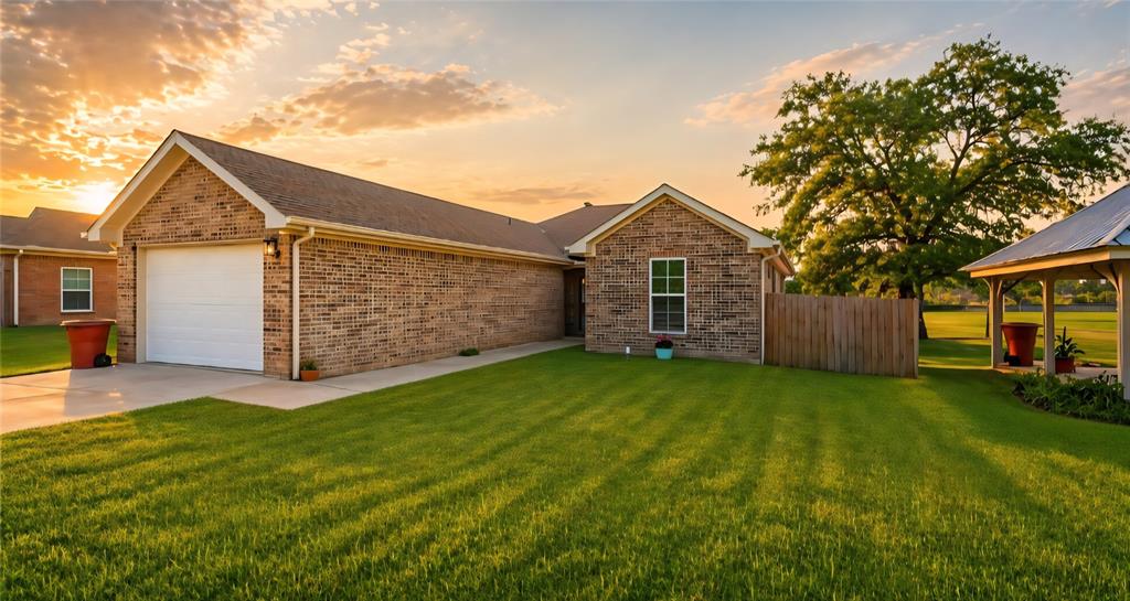 109 Baker Street Property Photo 1