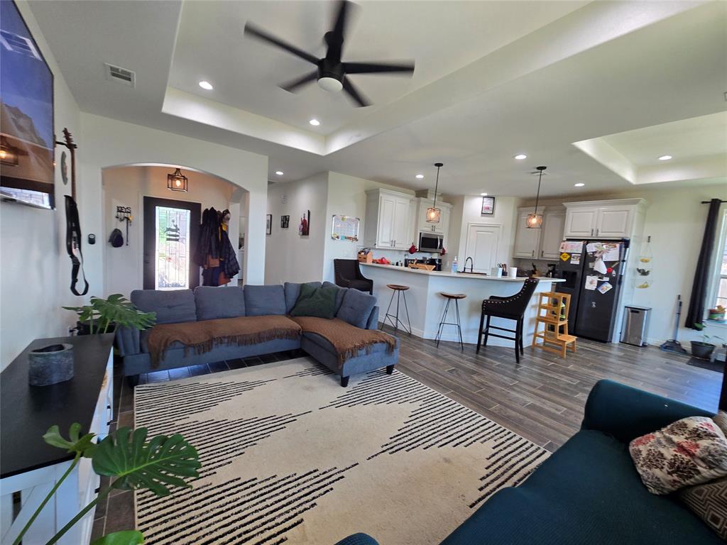 109 Baker Street Property Photo 5