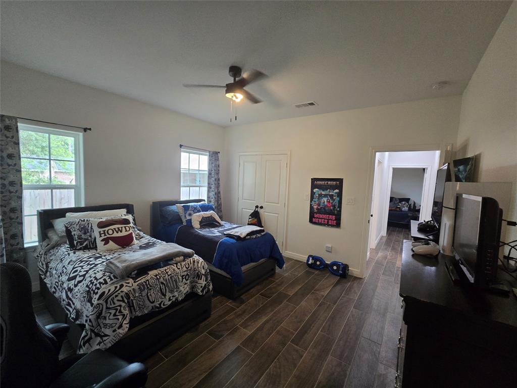 109 Baker Street Property Photo 13