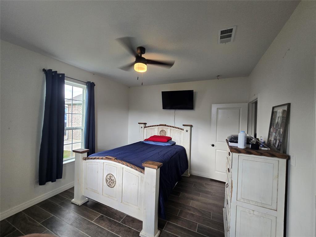 109 Baker Street Property Photo 16