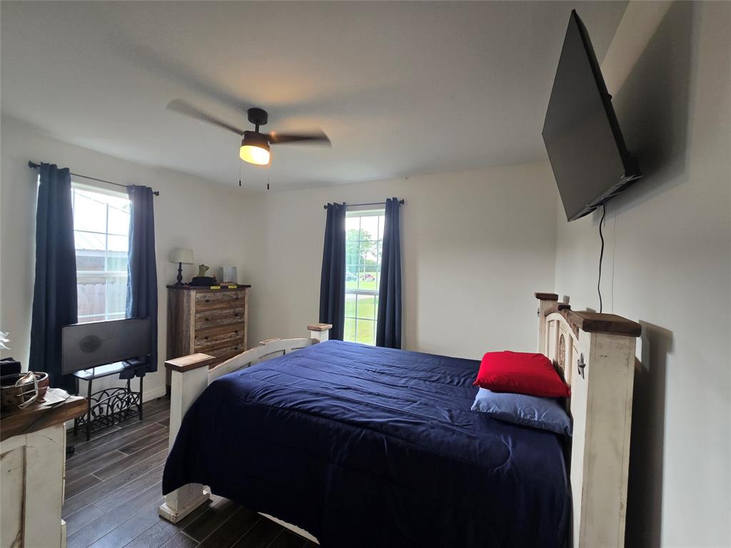 109 Baker Street Property Photo 17