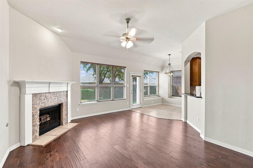 1020 Lake Hollow Drive Property Photo 6