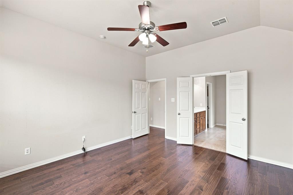 1020 Lake Hollow Drive Property Photo 15