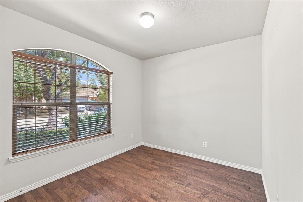 1020 Lake Hollow Drive Property Photo 16