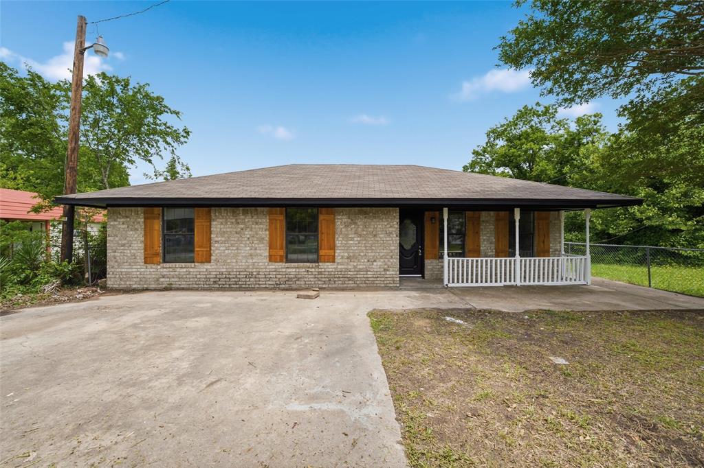 316 N Elm Street Property Photo 1