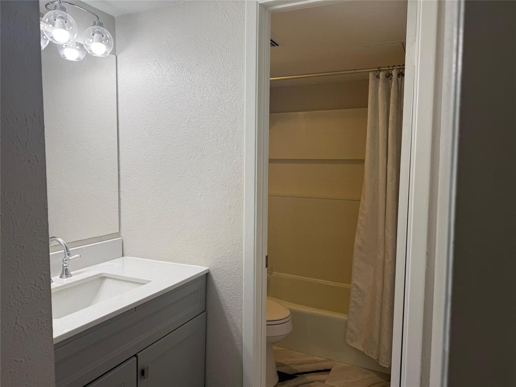 4565 N O Connor Road 1303 Property Photo 11