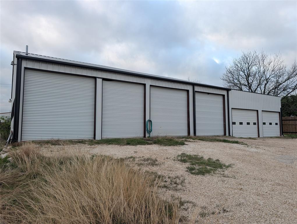 18243 N Highway 6 Property Photo 2