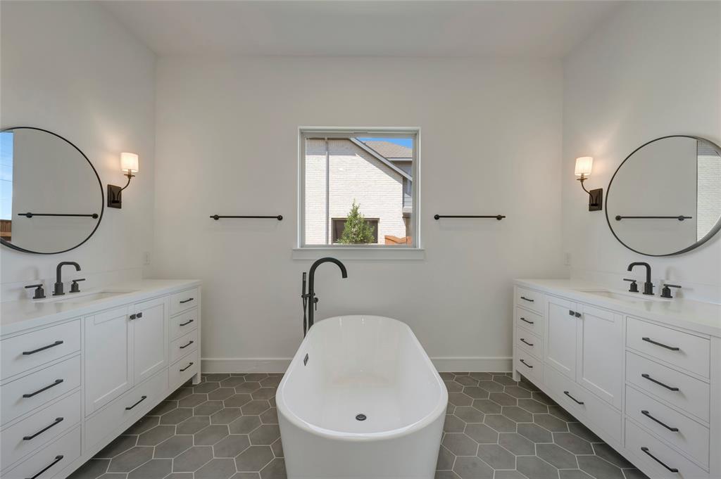2611 Waverly Drive Property Photo 6