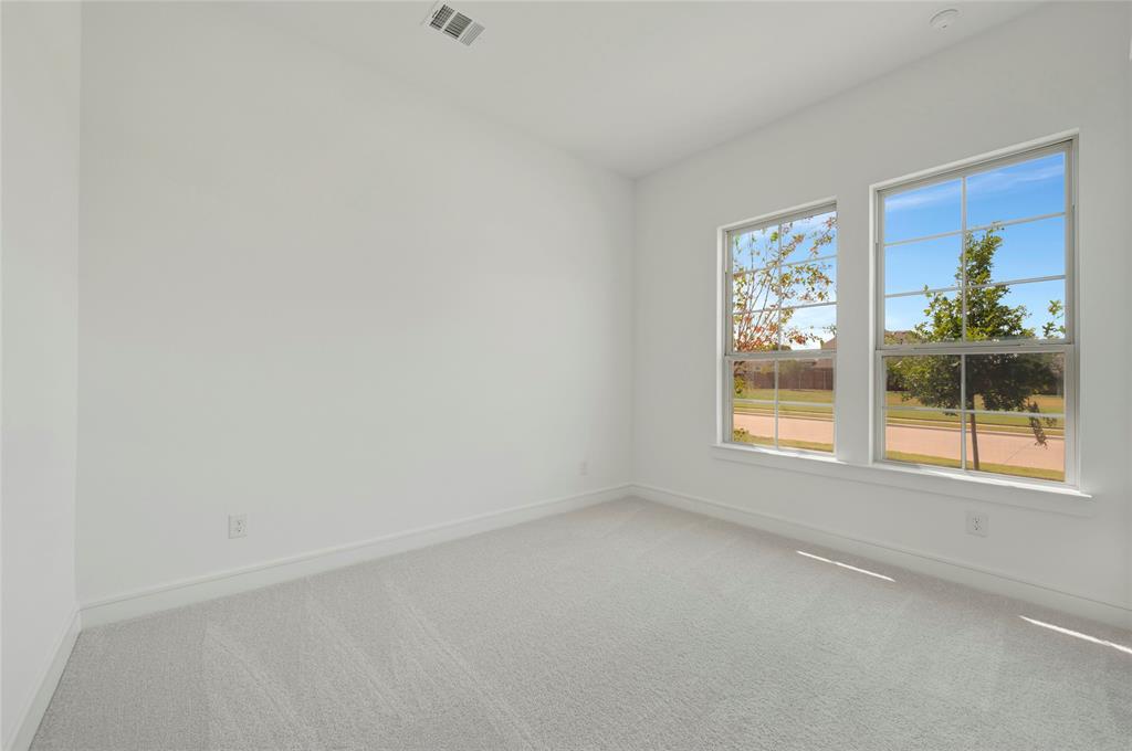 2611 Waverly Drive Property Photo 13