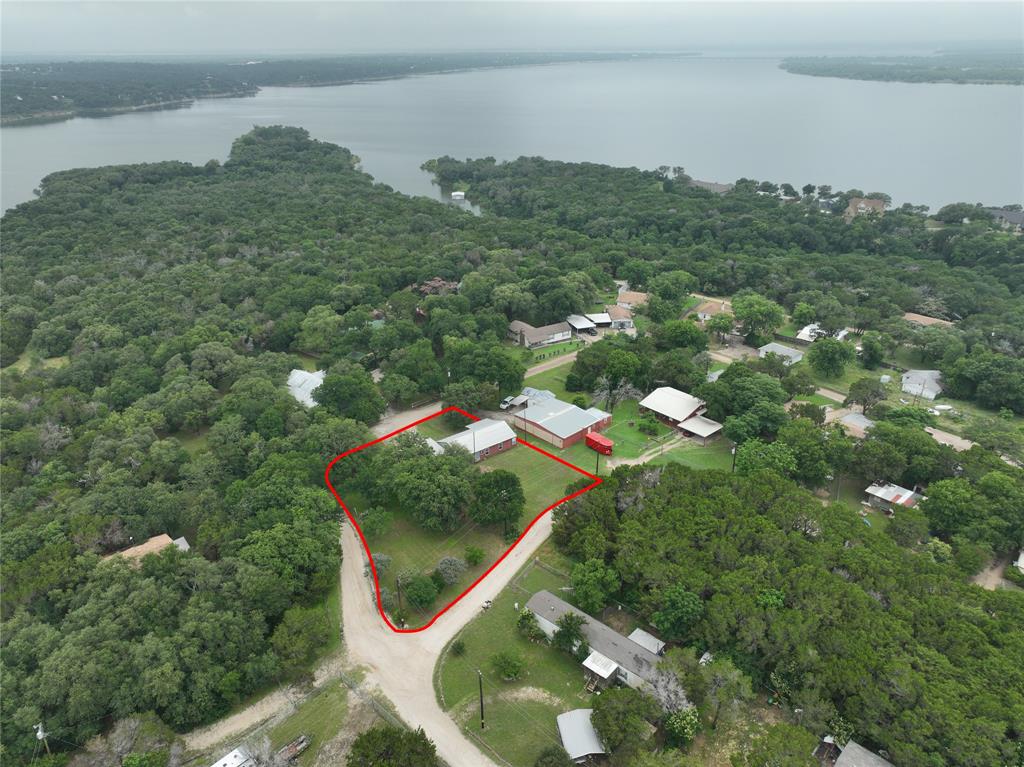 153 Center Loop Property Photo 1