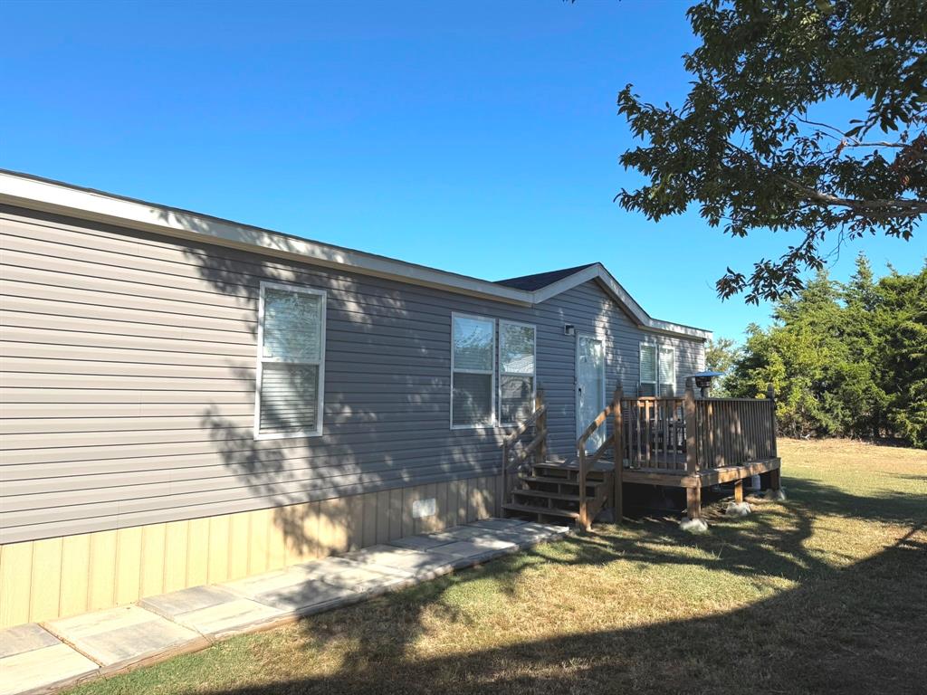 312 Candlewood Circle Property Photo 2