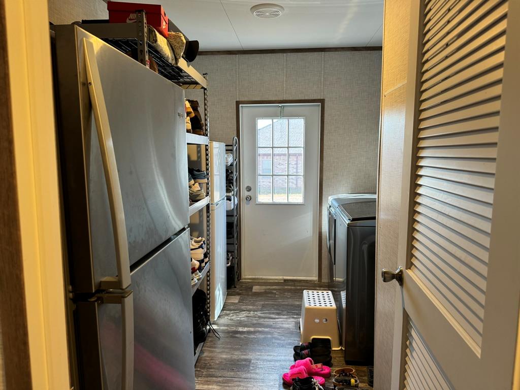 312 Candlewood Circle Property Photo 17