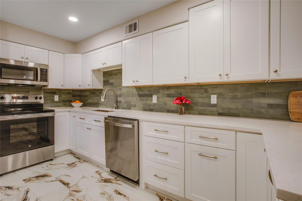 7777 Royal Lane Property Photo 2