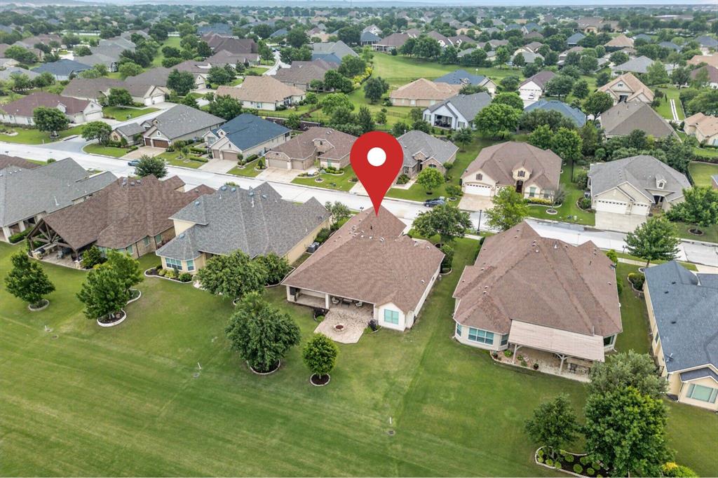 9524 Crestview Drive Property Photo 4