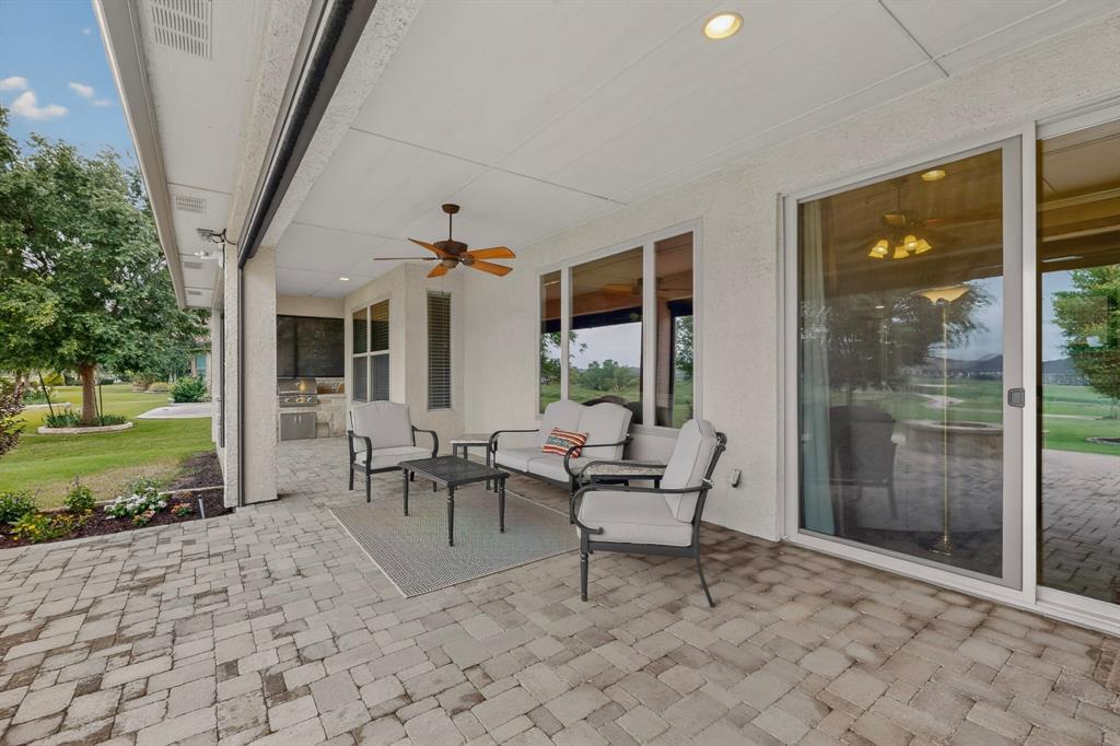 9524 Crestview Drive Property Photo 10