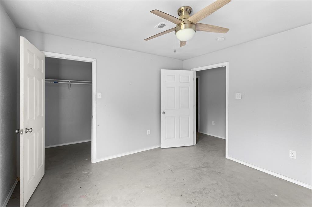 1229 County Rd 3105 Property Photo 12