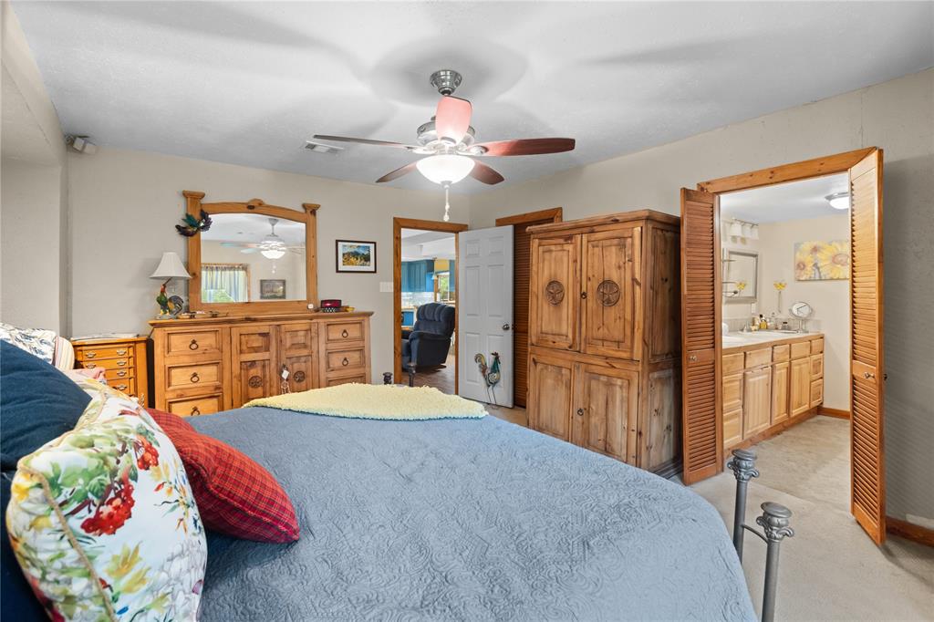 1229 County Rd 3105 Property Photo 26