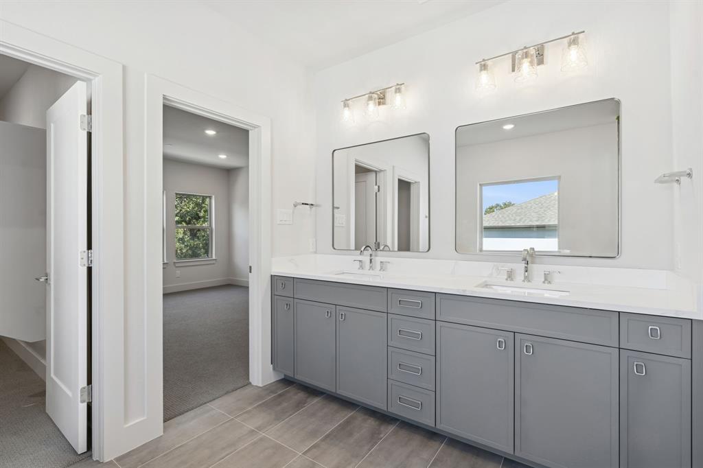 452 Waters Edge Drive 822 Property Photo 4