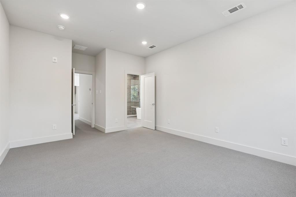 452 Waters Edge Drive 822 Property Photo 21