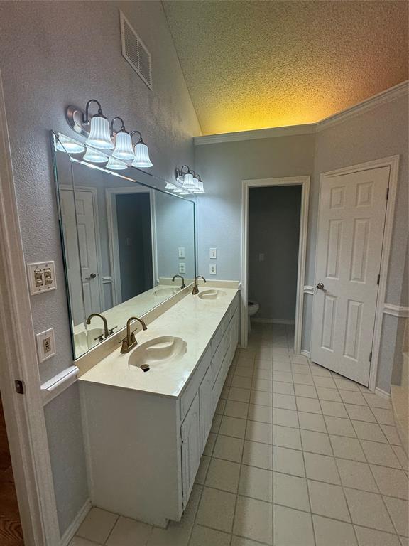713 Ashley Drive Property Photo 27