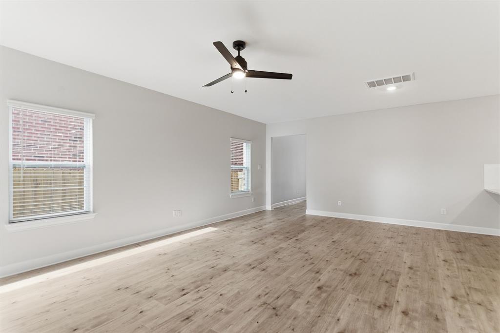 1308 Windermere Way Property Photo 7