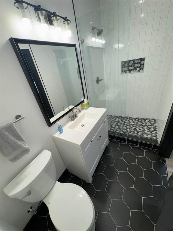2137 Chelsea Boulevard D12 Property Photo 14