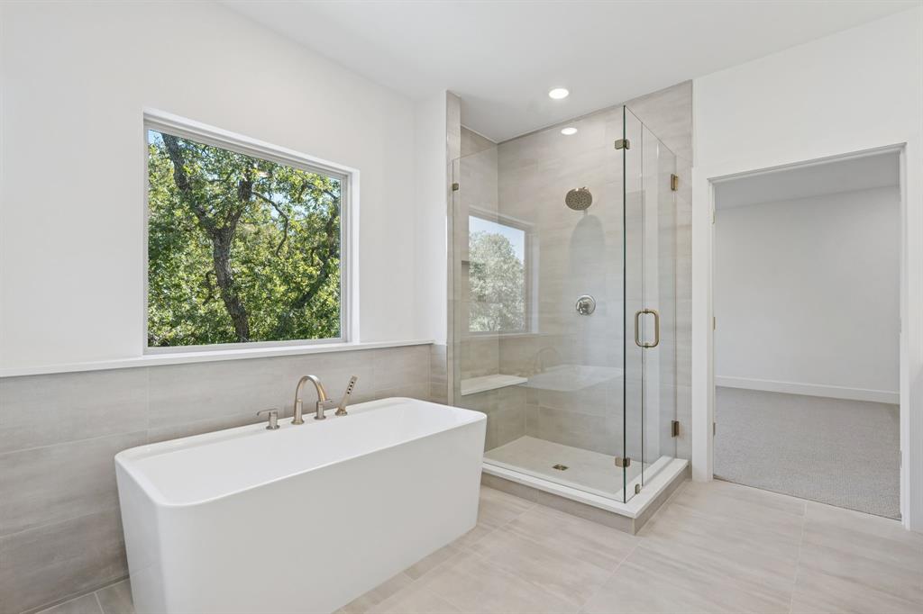 452 Waters Edge Drive 823 Property Photo 25