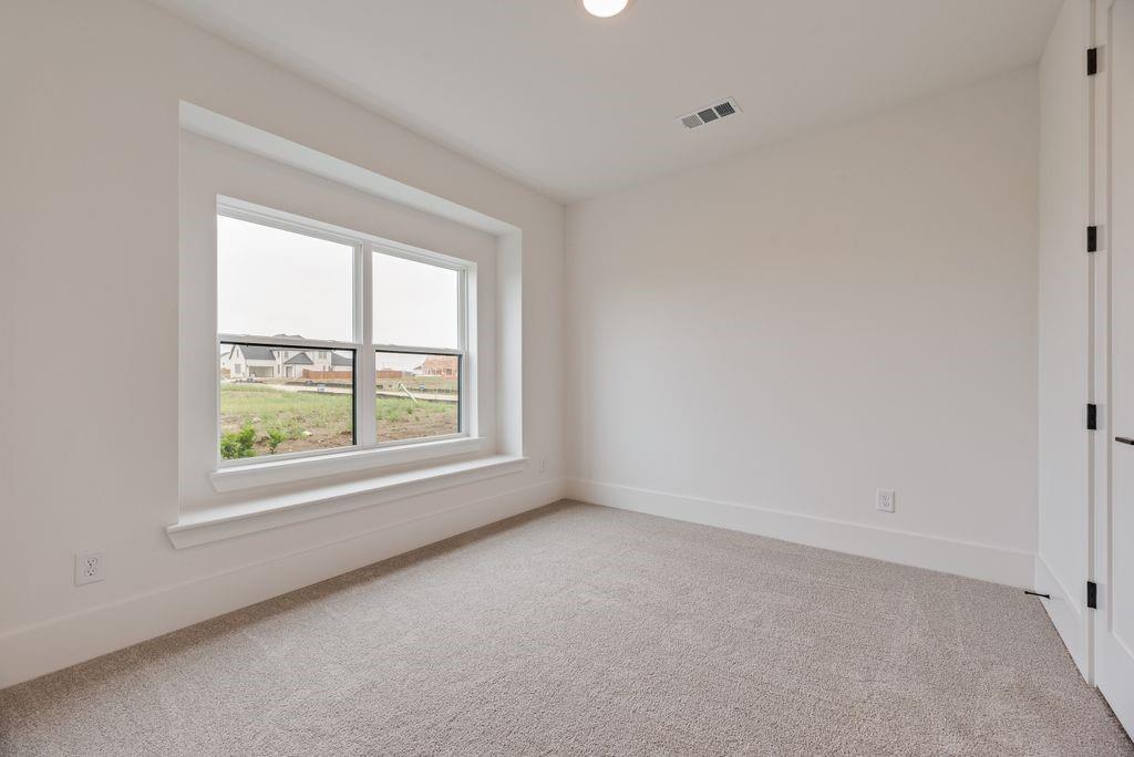 821 Oleander Lane Property Photo 28