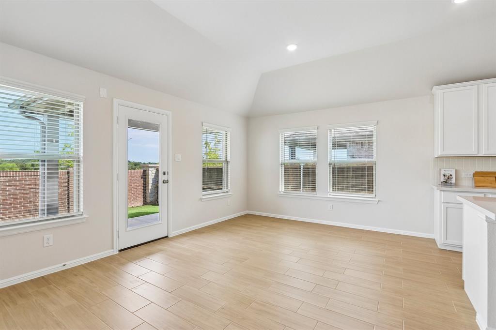 2900 Tamarack Lane Property Photo 11