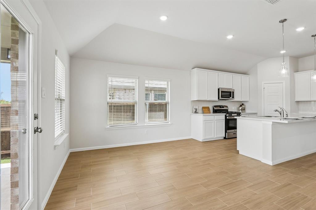 2900 Tamarack Lane Property Photo 12
