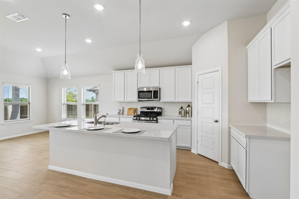 2900 Tamarack Lane Property Photo 16