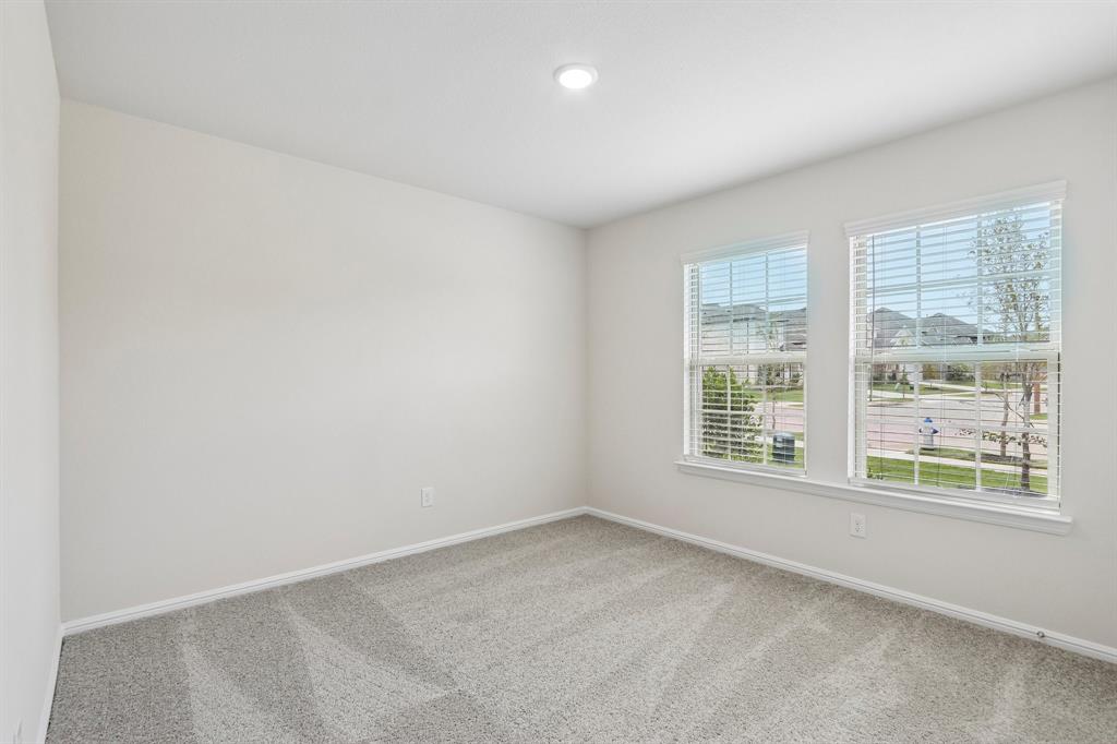 2900 Tamarack Lane Property Photo 19