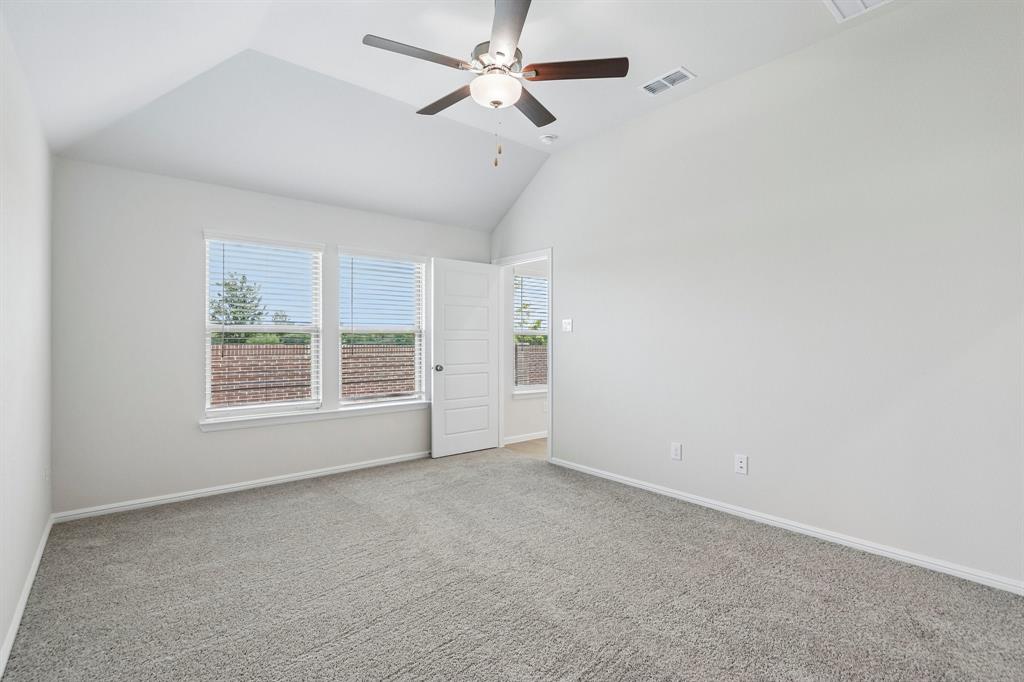 2900 Tamarack Lane Property Photo 33