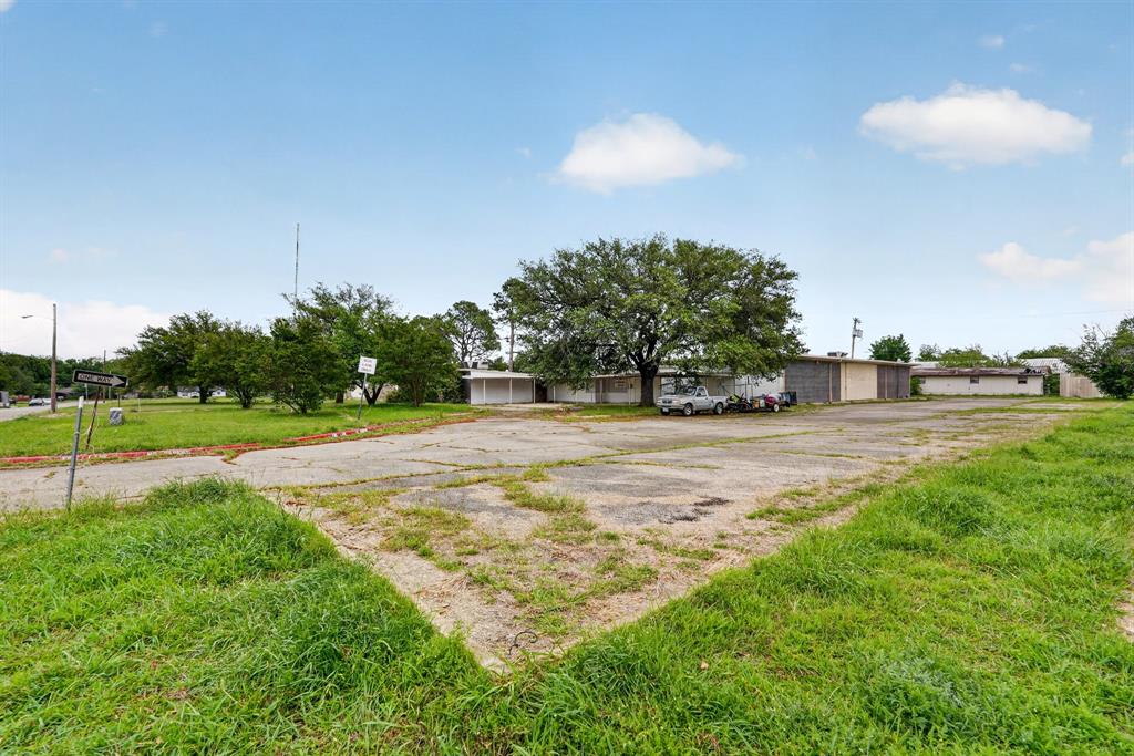 3005 Division Street Property Photo 22