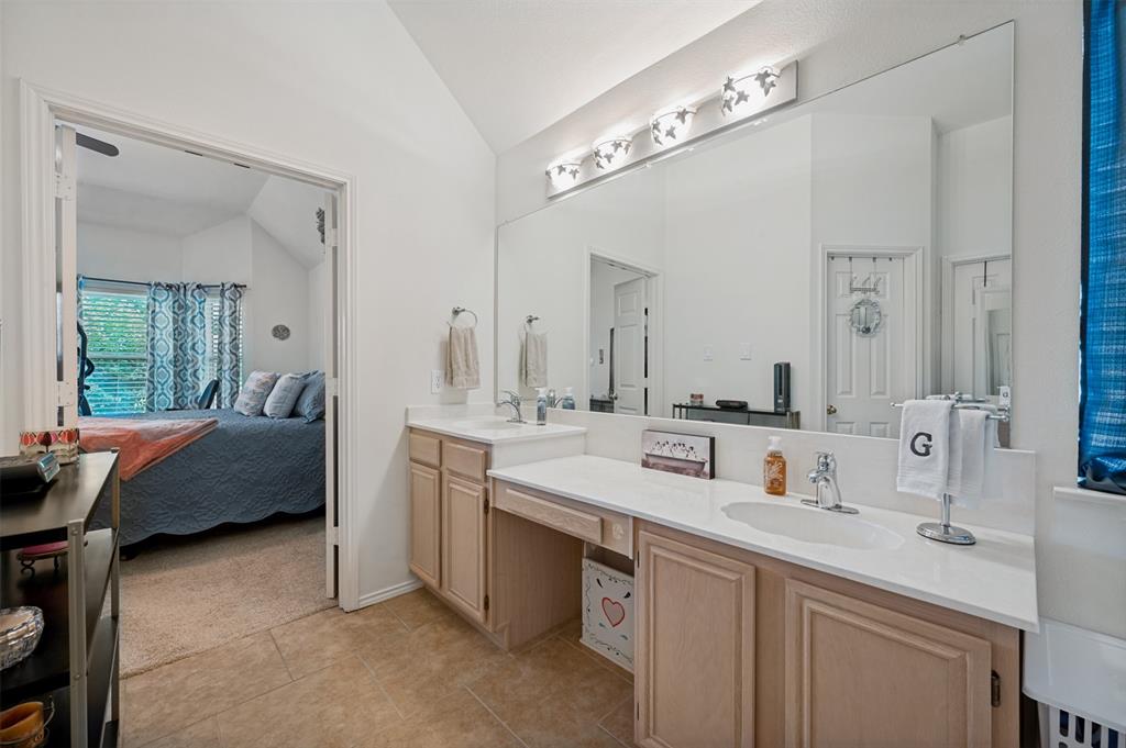 10009 White Lane Property Photo 15