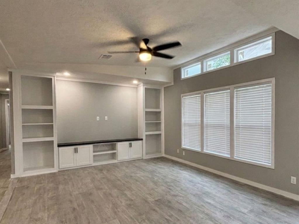 115 S Vidia Way Property Photo 4