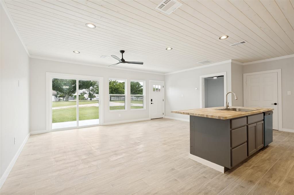 8770 Prestonview Drive Property Photo 32