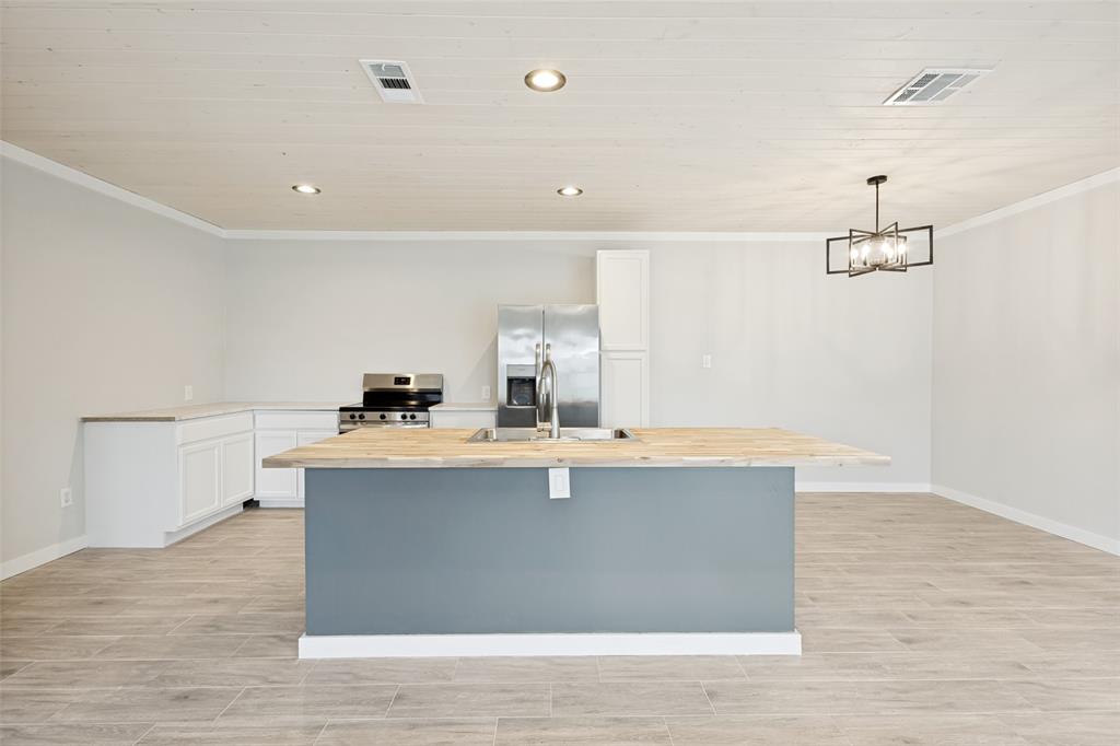 8770 Prestonview Drive Property Photo 34