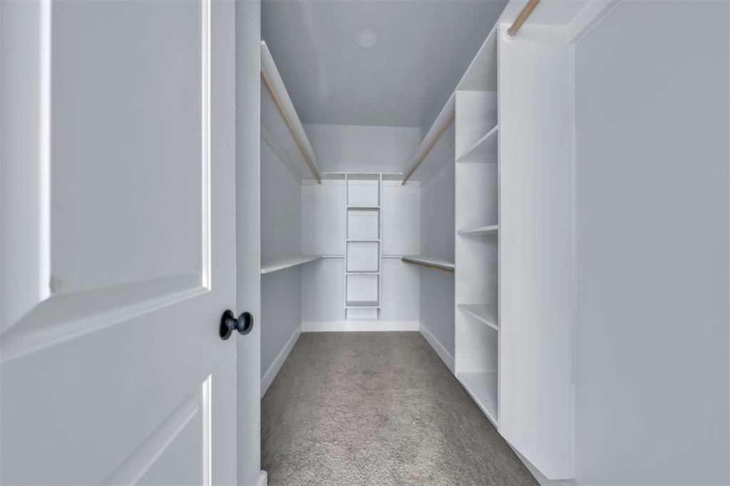 305 Pemberton Street Property Photo 12