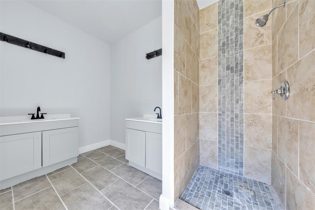 305 Pemberton Street Property Photo 13