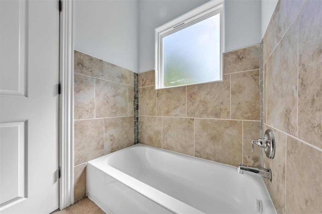 305 Pemberton Street Property Photo 14