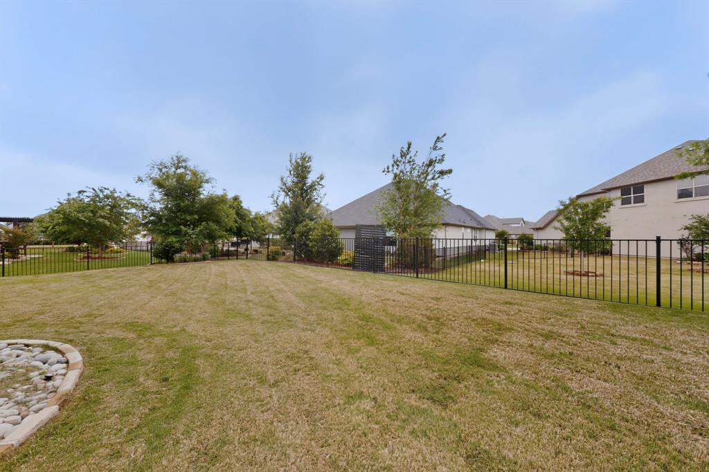 8008 American Way Property Photo 8