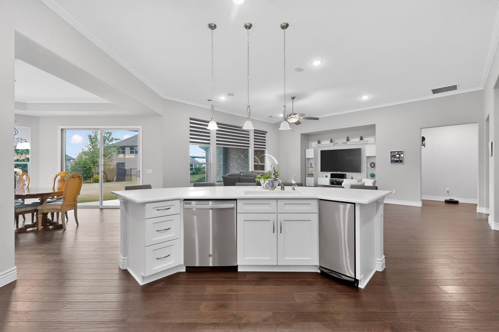 8008 American Way Property Photo 16