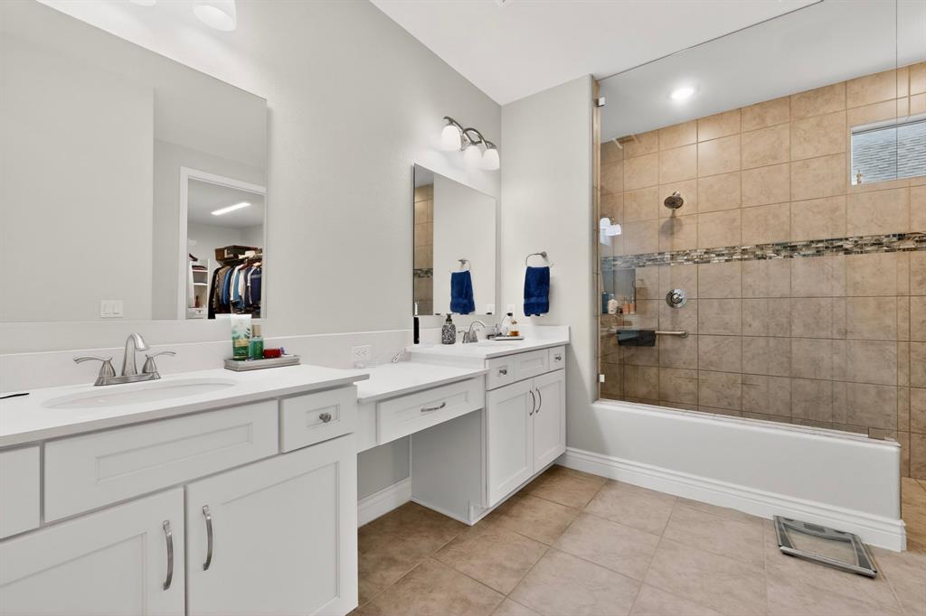 8008 American Way Property Photo 22