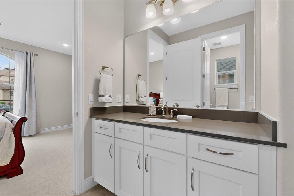 8008 American Way Property Photo 27