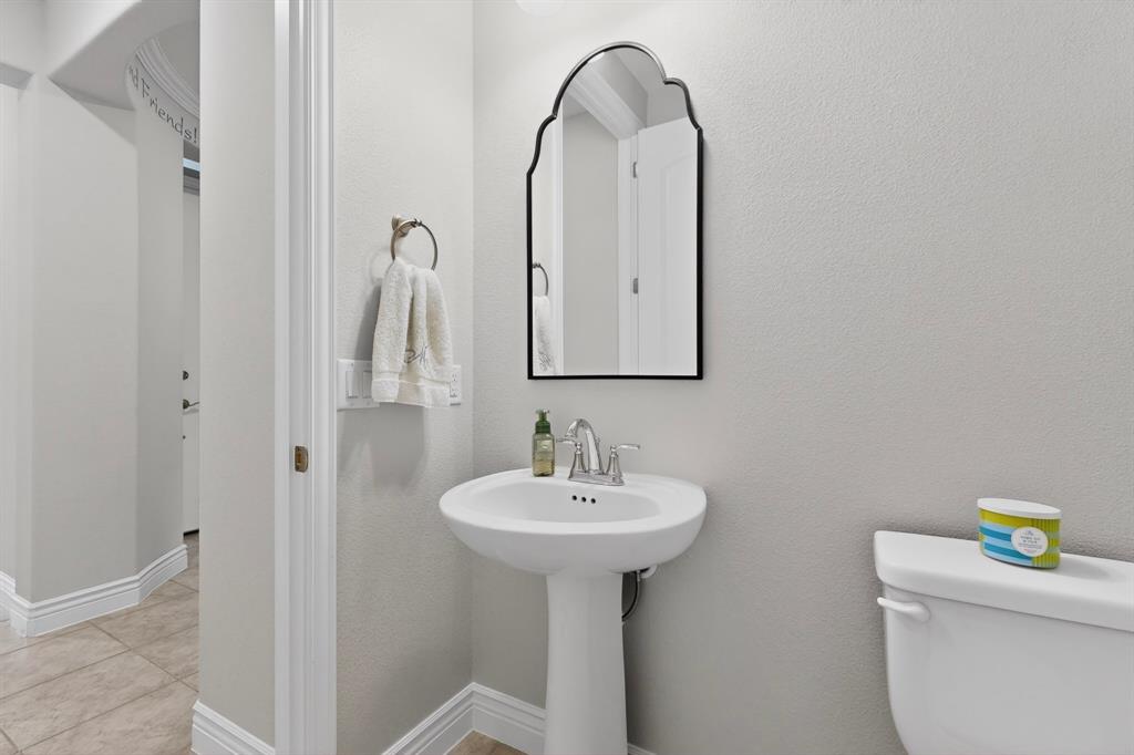 8008 American Way Property Photo 30
