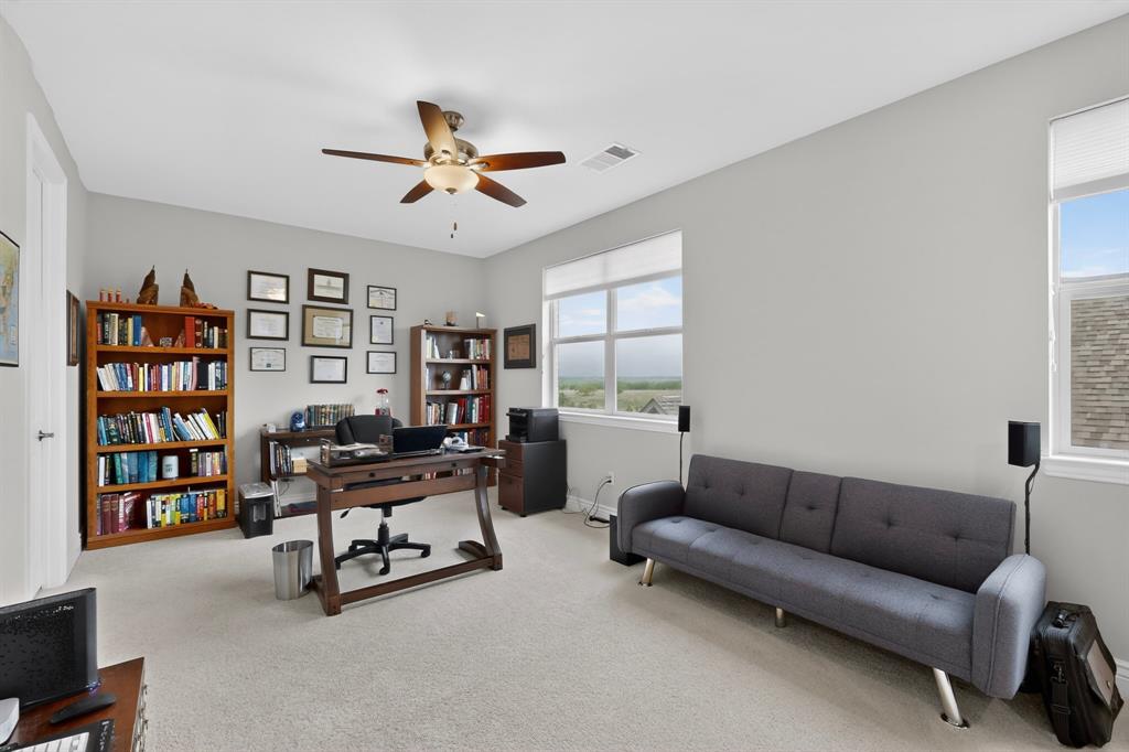 8008 American Way Property Photo 32